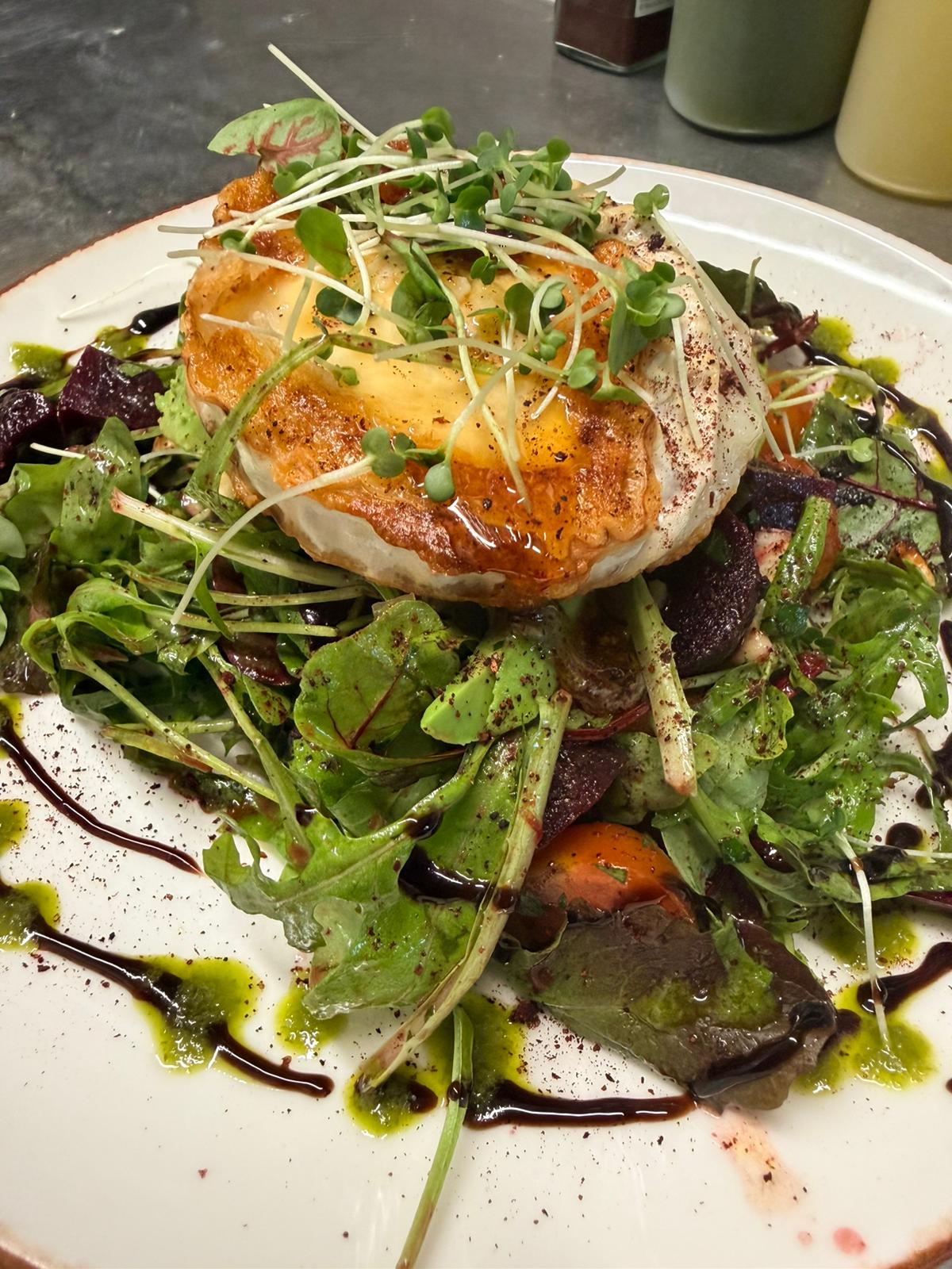 Goat's cheese salad
